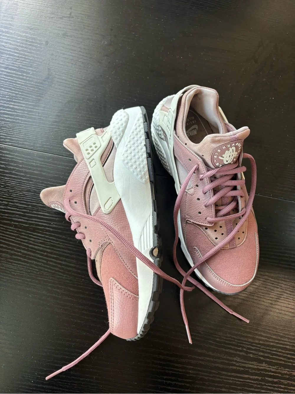 Nike Pink Canvas Low-Top Sneakers - Picture 1 of 6